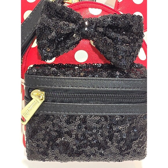 LOUNGEFLY DISNEY MINNIE MOUSE POLKA DOT BLACK SEQUIN WRISTLET BAG